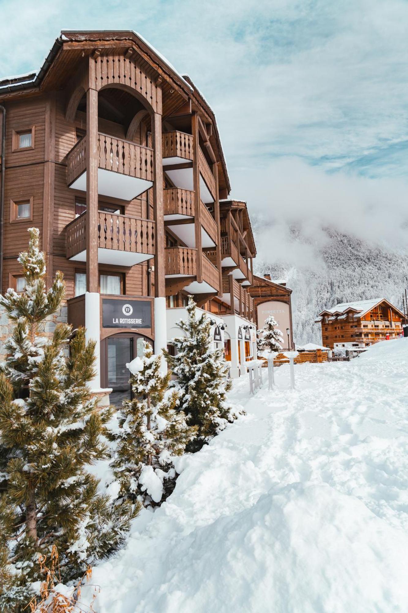 Fahrenheit Seven Courchevel Hotel Exterior foto